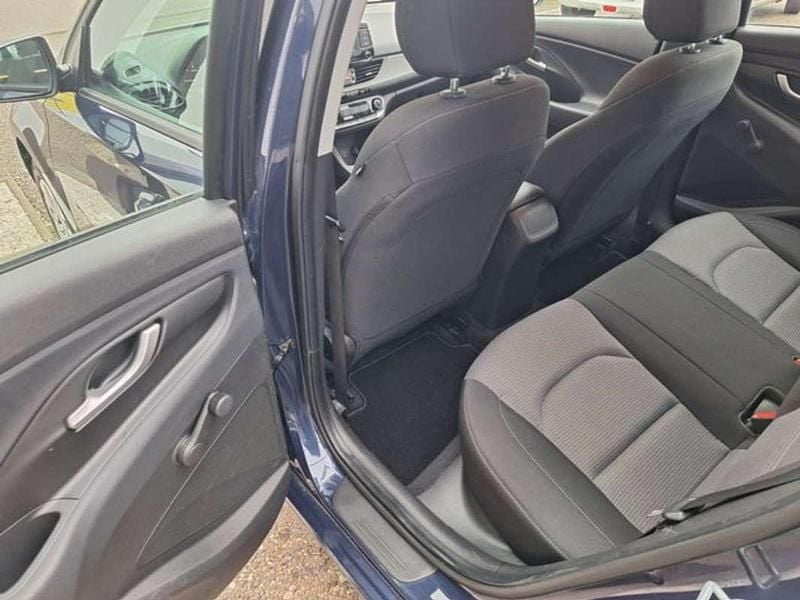 Gebraucht Hyundai i30 99 PS (72 kW) 2020 Blau Limousine