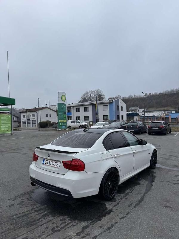 Gebraucht BMW 320 M Sport 170 PS (125 kW) 2010 Limousine