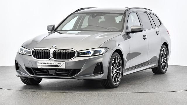 Gebraucht BMW 318 150 PS (110 kW) 2023 Skyscraper grau met. Kombi