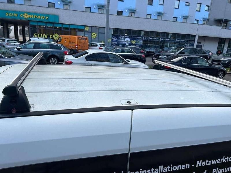 Gebraucht Fiat Doblò 90 PS (66 kW) 2012 Weiß Van / Kleinbus