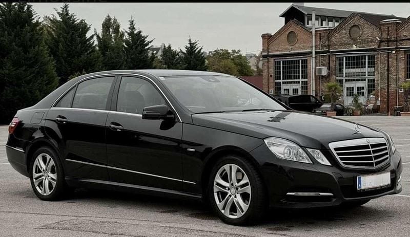 Gebraucht Mercedes E350 Avantgarde 264 PS (194 kW) 2012 Limousine