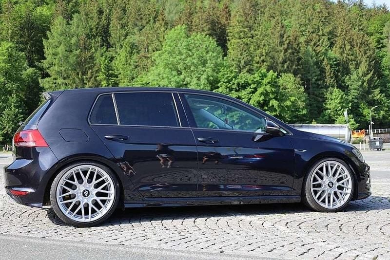 Gebraucht VW Golf VII Highline 150 PS (110 kW) 2015 Schwarz Limousine