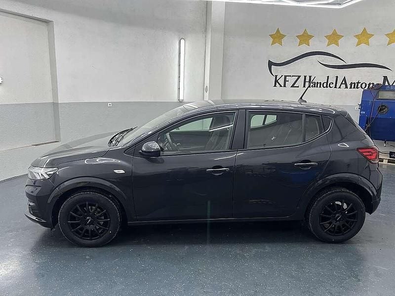 Gebraucht Dacia Sandero Comfort 91 PS (66 kW) 2021 Grau Limousine