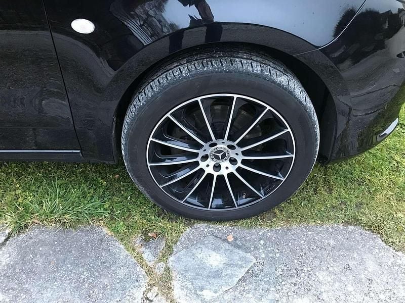 Gebraucht Mercedes Vito 190 PS (139 kW) 2019 Schwarz Van