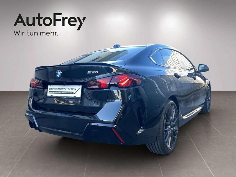 Gebraucht BMW 220 Efficient Dynamics 170 PS (125 kW) 2025 Saphirschwarz Coupé