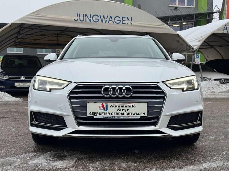 Gebraucht Audi A4 Sport 150 PS (110 kW) 2018 Weiß Kombi