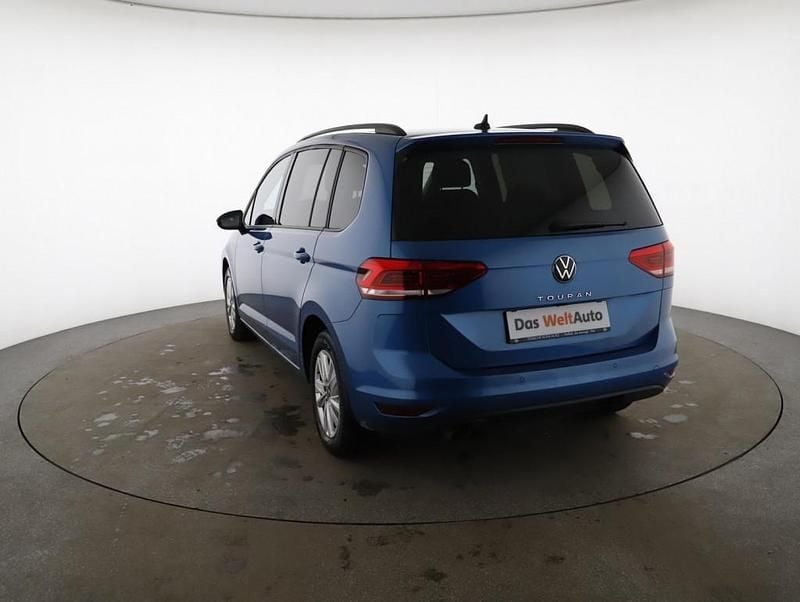 Gebraucht VW Touran 150 PS (110 kW) 2022 Dunkelblau  metallic Van / Kleinbus