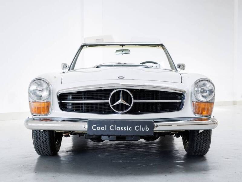 Gebraucht Mercedes 250 150 PS (110 kW) 1967 Weiß Cabrio
