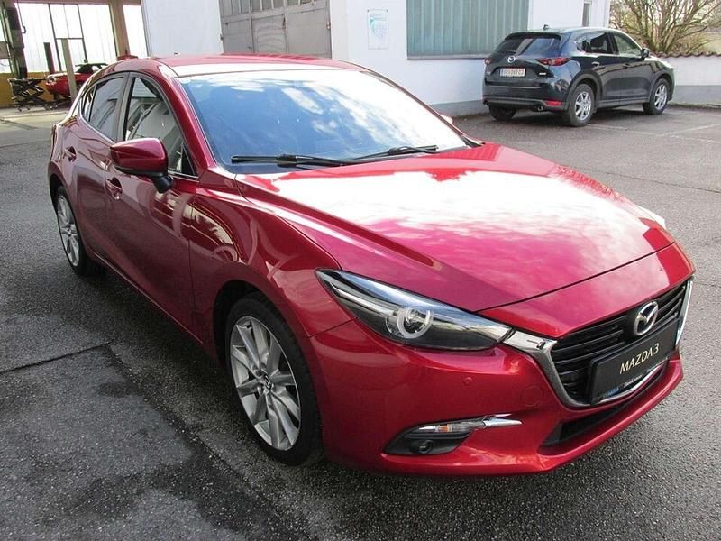 Gebraucht Mazda 3 Inclusive 120 PS (88 kW) 2018 Rot Limousine