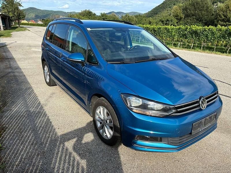 Gebraucht 2018 VW Touran Comfortline Van / Kleinbus | € 18.000 (Guter Preis) - Bild 1/4