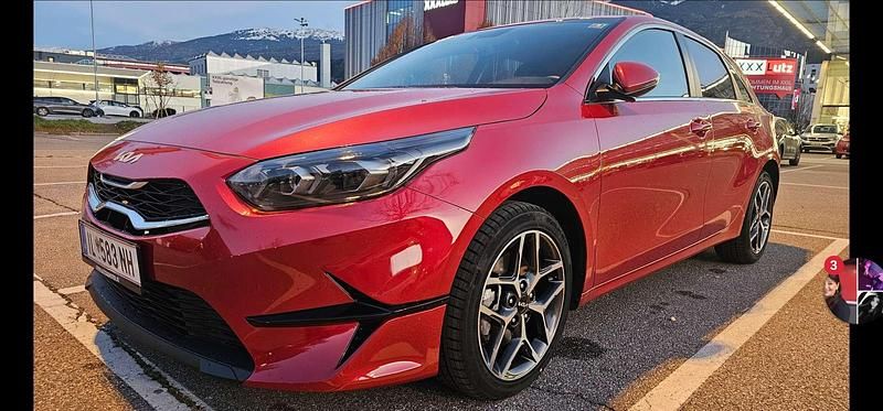 Gebraucht Kia Ceed Gold 159 PS (116 kW) 2024 Rot Kleinwagen