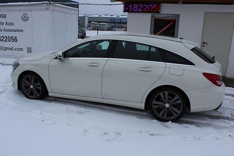 Gebraucht Mercedes CLA200 Shooting Brake 136 PS (100 kW) 2017 Weiß Kombi