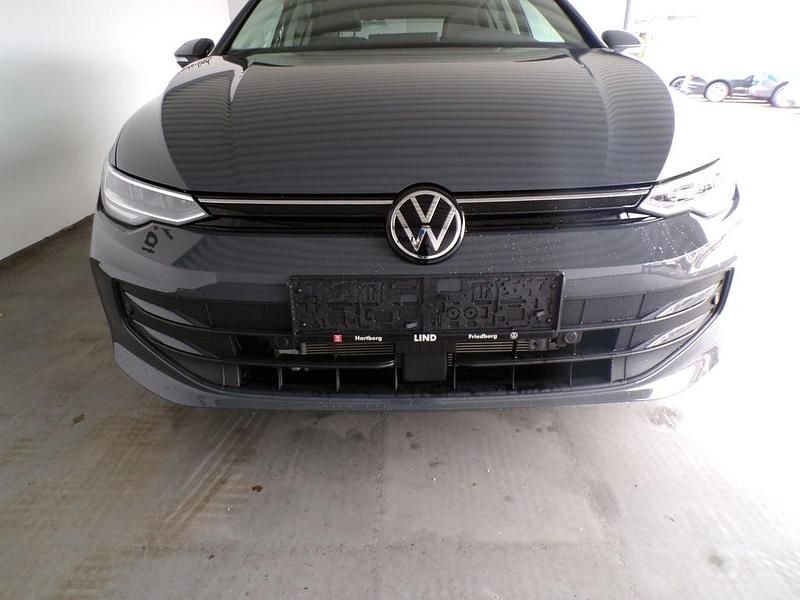 Neu VW Golf VIII 115 PS (84 kW) 2026 Mittelgrau  metallic