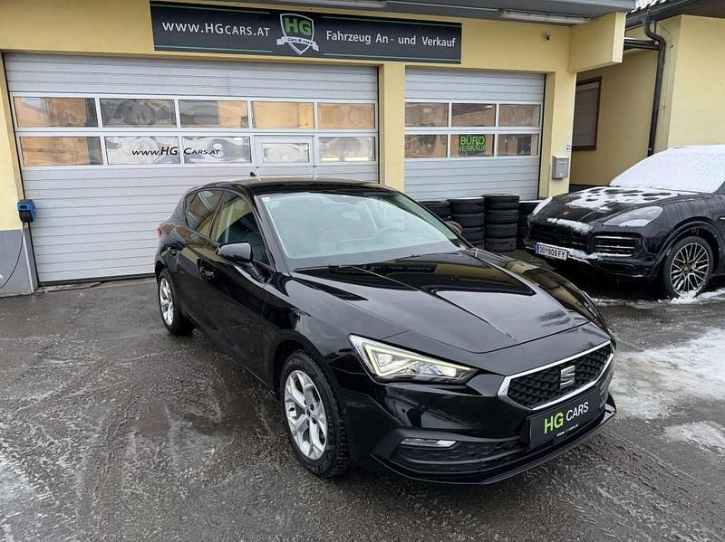 Schwarz Gebraucht 2020 Seat Leon Style Kleinwagen | € 15.990 (Fairer Preis) - Bild 1/4
