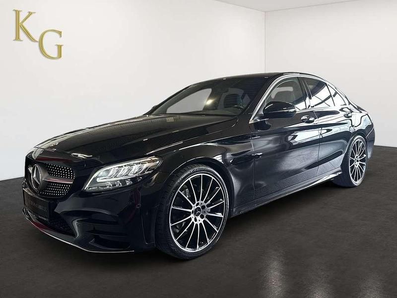 Gebraucht Mercedes C220 AMG line 194 PS (142 kW) 2019 Schwarz Limousine