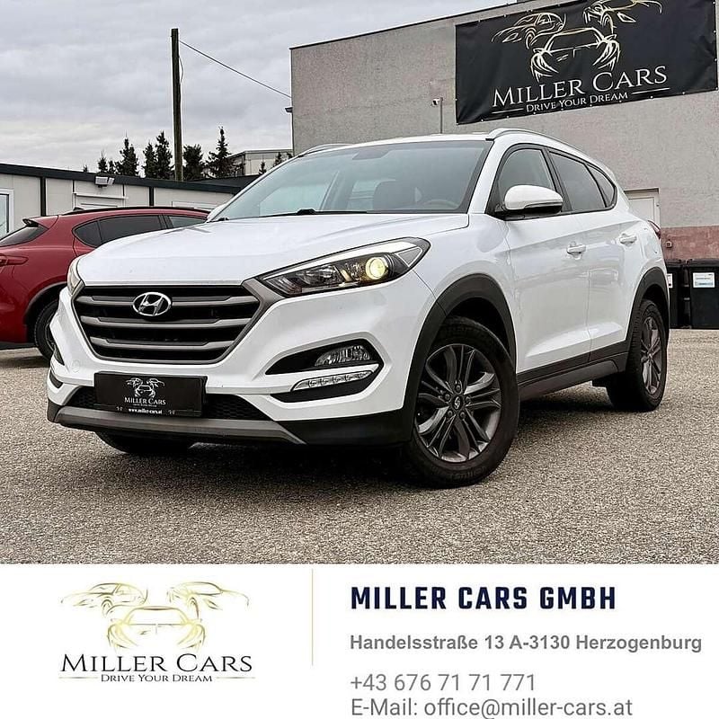 Gebraucht Hyundai Tucson GO! 141 PS (103 kW) 2016 Weiß SUV