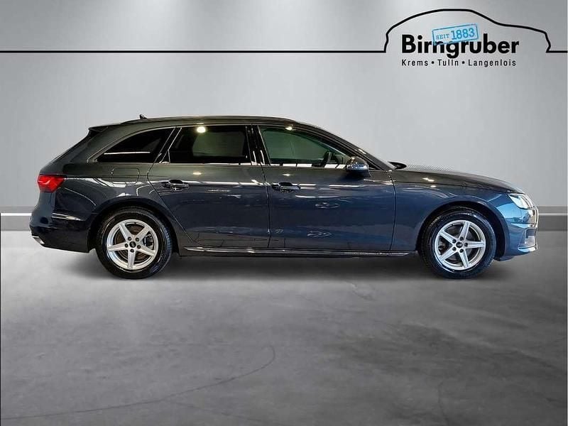 Gebraucht Audi A4 Comfort 163 PS (119 kW) 2024 Hellgrau  metallic Kombi