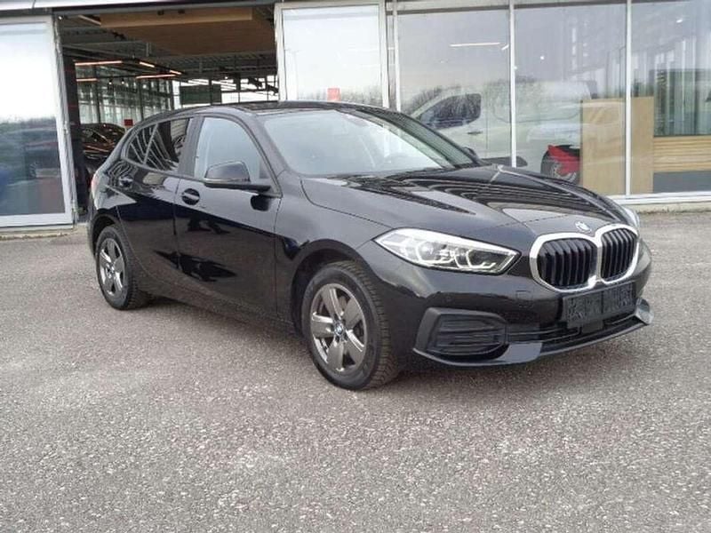 Gebraucht BMW 116 Advantage 116 PS (85 kW) 2022 Schwarz Kleinwagen