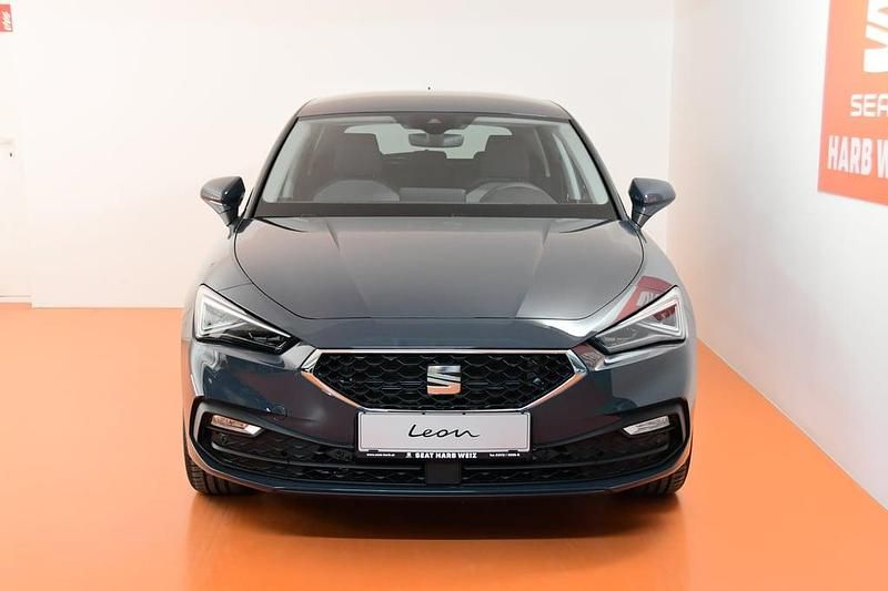 Neu Seat Leon Style 116 PS (85 kW) 2026 Dunkelblau  normal Limousine