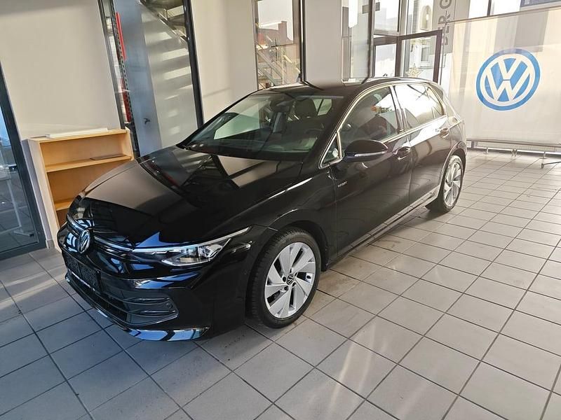 Gebraucht VW Golf VIII 115 PS (84 kW) 2025 Schwarz  metallic Limousine