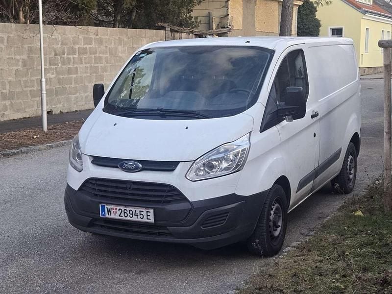 Weiß Gebraucht 2015 Ford Transit Custom Basis Van / Kleinbus | € 8.400 (Superpreis) - Bild 1/4