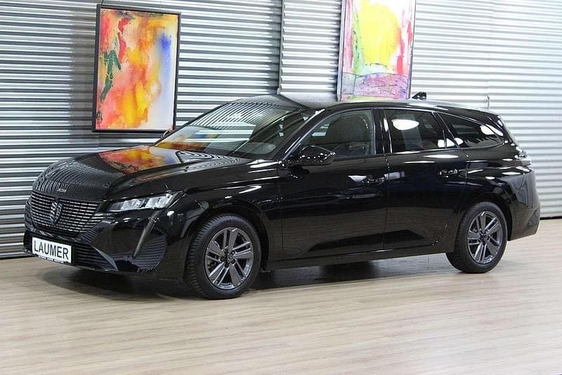 Gebraucht Peugeot 308 SW Allure 131 PS (96 kW) 2024 Schwarz Kombi