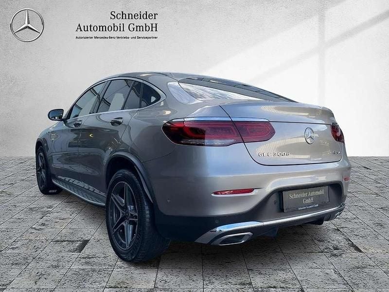 Gebraucht Mercedes GLC300 245 PS (180 kW) 2019 Silber Coupé