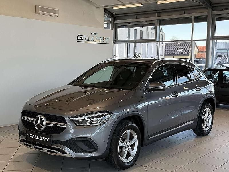 Gebraucht Mercedes GLA200 150 PS (110 kW) 2021 Grau SUV