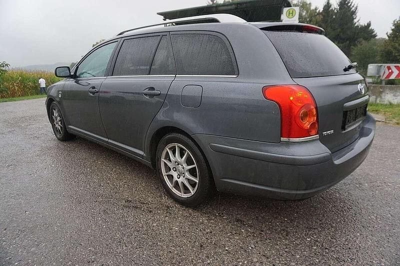 Gebraucht Toyota Avensis Sol 116 PS (85 kW) 2005 Schwarz Kombi