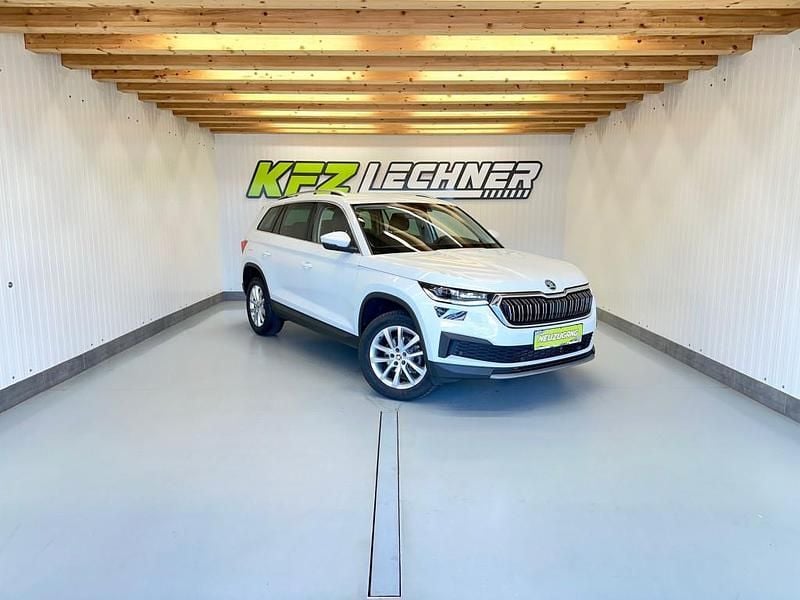 Gebraucht Skoda Kodiaq 150 PS (110 kW) 2022 Weiß SUV