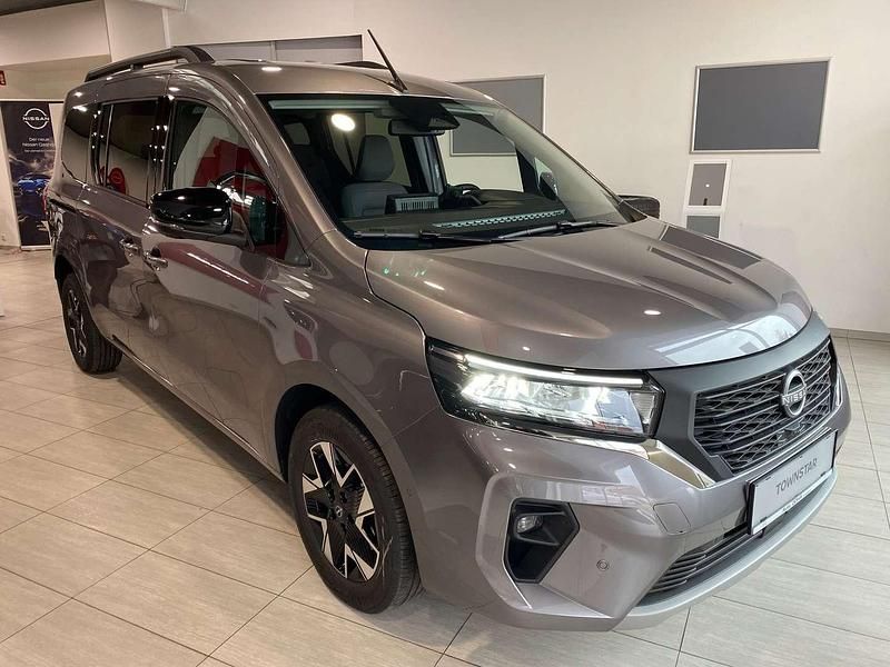 Grau Neu 2025 Nissan Townstar Tekna Van | € 29.900 (Guter Preis) - Bild 1/4