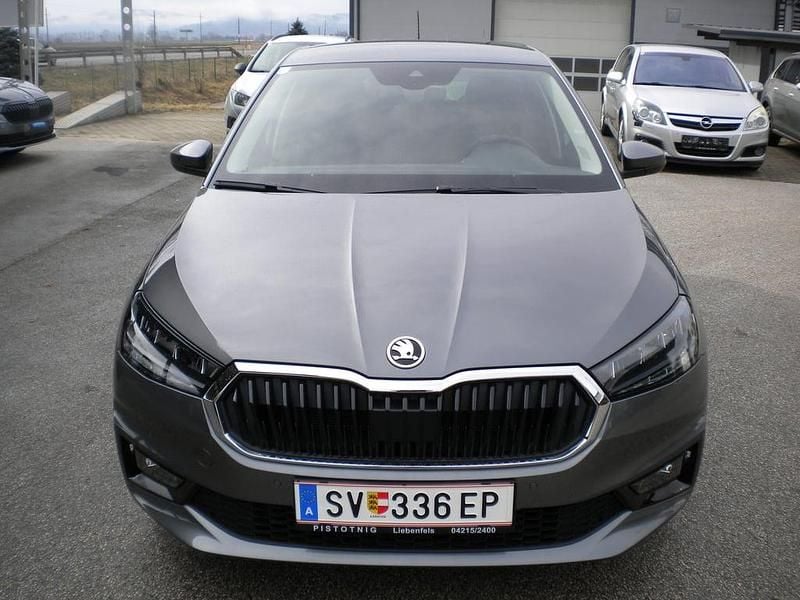 Neu Skoda Fabia Selection 95 PS (69 kW) 2026 Mittelgrau  metallic Kleinwagen