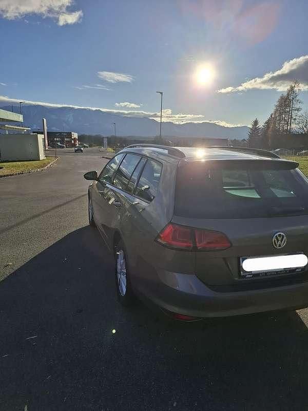 Gebraucht VW Golf VII Comfortline 110 PS (80 kW) 2014 Kombi