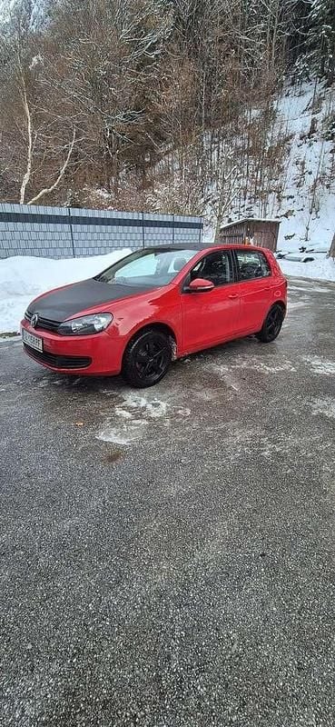 Gebraucht VW Golf VI Trendline 140 PS (102 kW) 2008 Rot Kleinwagen