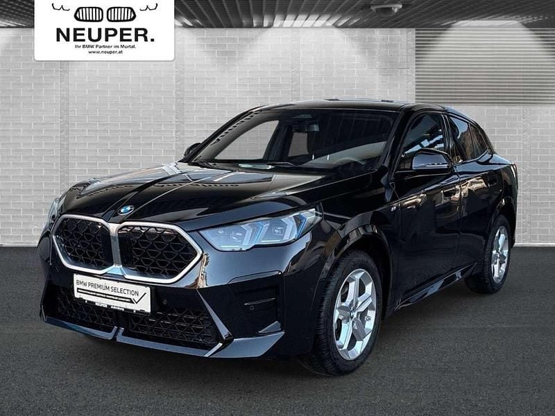 Schwarz Gebraucht 2024 BMW X2 Luxury Line SUV | € 51.590 - Bild 1/4