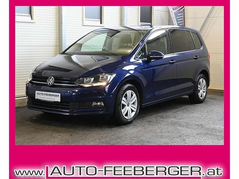 Blau Gebraucht 2022 VW Touran Comfortline Van / Kleinbus | € 24.890 (Superpreis) - Bild 1/4