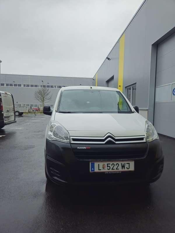 Gebraucht Citroën Berlingo 99 PS (72 kW) 2017 Weiß Van / Kleinbus
