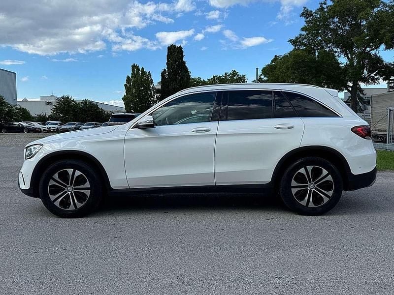 Gebraucht Mercedes GLC200 163 PS (119 kW) 2019 Weiß SUV