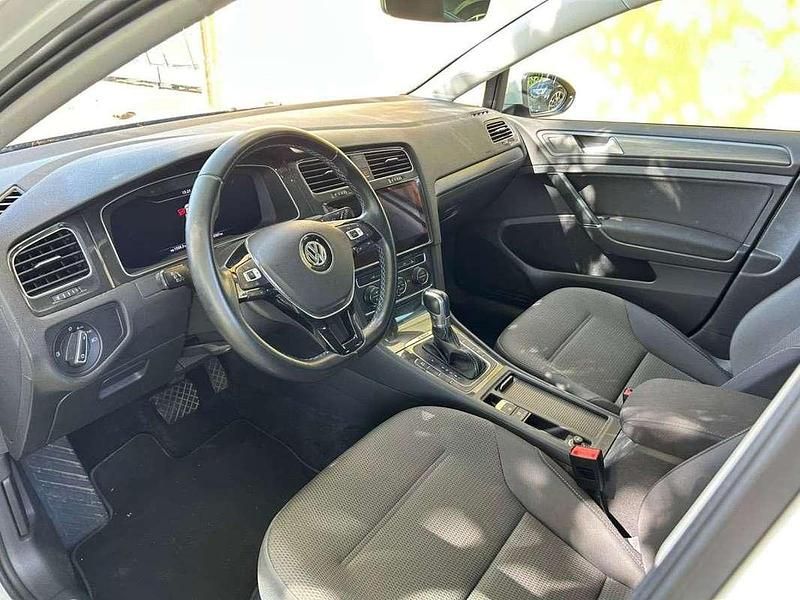 Gebraucht VW e-Golf 100 kW (136 PS) 2017 Weiß Kleinwagen