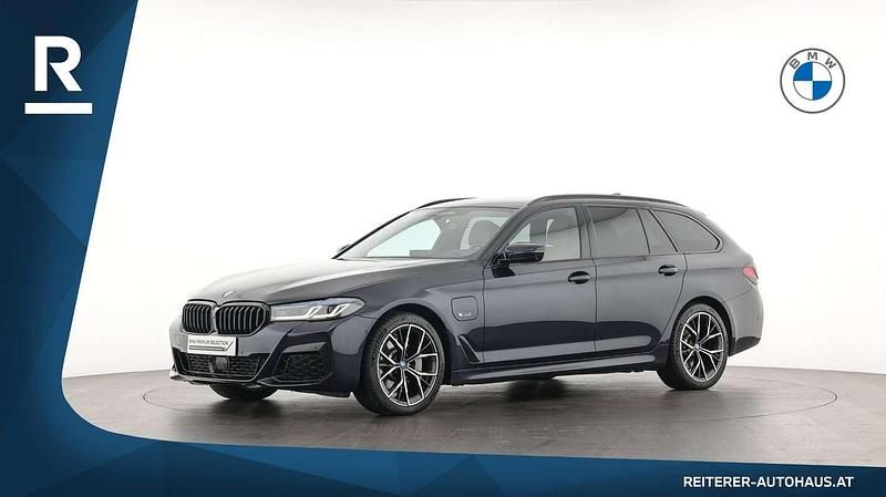 Gebraucht BMW 530e M Sport 292 PS (214 kW) 2022 Schwarz Kombi