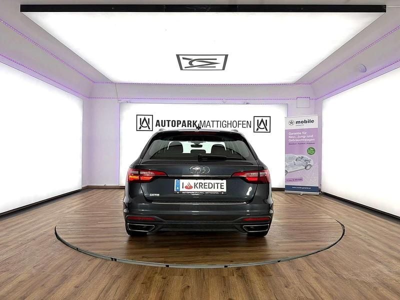 Gebraucht Audi A4 150 PS (110 kW) 2022 Grau Kombi