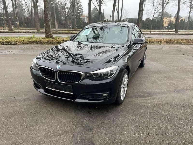 Gebraucht BMW 318 Gran Turismo 150 PS (110 kW) 2018 Schwarz Limousine