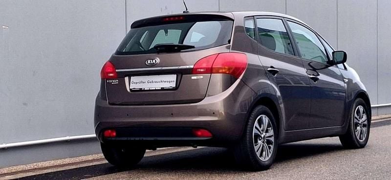 Gebraucht Kia Venga Silver 90 PS (66 kW) 2017 Braun Kleinwagen