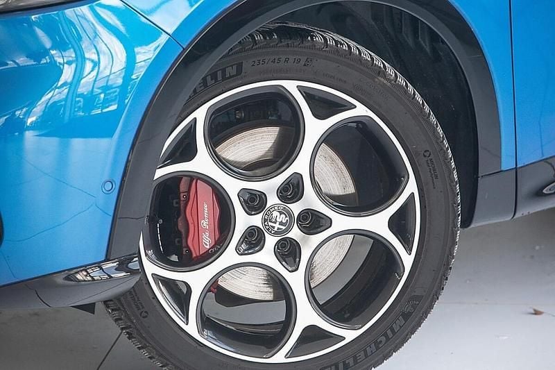 Gebraucht Alfa Romeo Tonale Sprint 160 PS (117 kW) 2024 Blau SUV