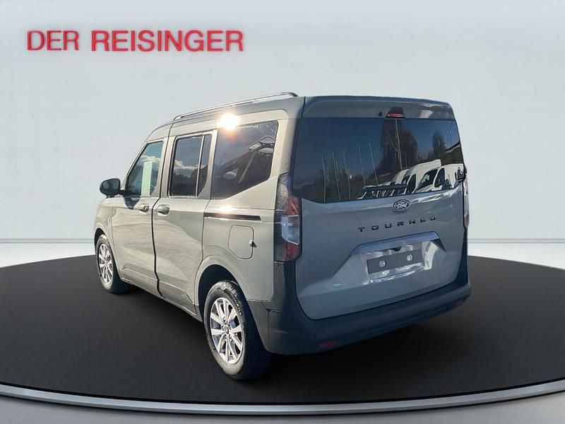 Neu Ford Tourneo Titanium 125 PS (91 kW) 2026 Kombi