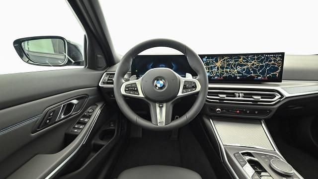 Gebraucht BMW 318 156 PS (114 kW) 2024 Schwarz Kombi