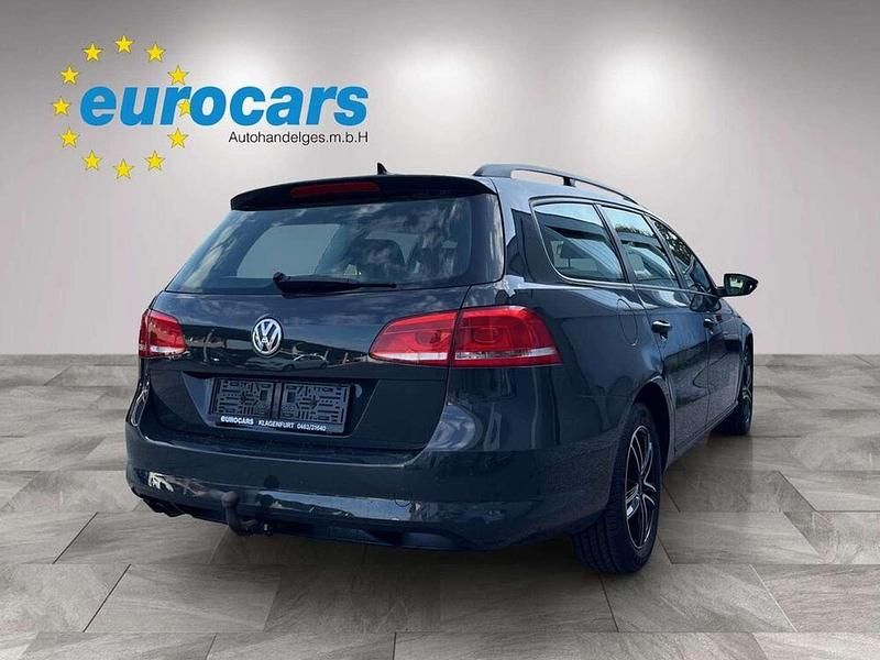 Gebraucht VW Passat Trendline 140 PS (102 kW) 2011 Grau Kombi