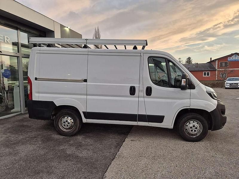 Gebraucht Peugeot Boxer S 120 PS (88 kW) 2022 Weiß Van