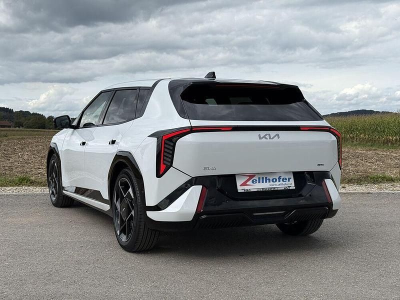 Neu Kia EV4 GT-Line 150 kW (204 PS) 2025 Limousine