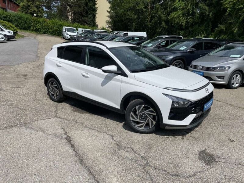 Gebraucht Hyundai Bayon GO! 101 PS (74 kW) 2024 Weiß SUV
